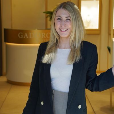 Willkommen bei GADORO Stilreich in Köln! 

Haben Sie unser Geschäft schonmal besucht? 

Eine Vielzahl an einzigartigen Schmuckstücken wartet darauf von Ihnen entdeckt zu werden. 

Wir freuen uns auf Sie. 

#GADOROStilreich #Köln