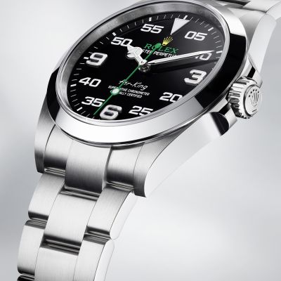 Die Ziffern 3, 6 und 9 der @rolex  Air‑King verfügen über die exklusive Chromalight-Anzeige, mit der eine Ablesbarkeit im Dunkeln gewährleistet ist. #Rolex #AirKing #OfficialRolexRetailer #GadoroStilreich #Köln