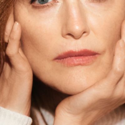 Zeitlose Ikonen neu interpretiert. ✨
Die Move Noa Kollektion von @messika  vereint die kraftvolle Eleganz von Roségold mit der faszinierenden Leichtigkeit beweglicher Diamanten. Ob klassisch, vollständig mit Diamanten ausgefasst oder kunstvoll von Hand ziseliert – jedes Schmuckstück spielt mit Licht, Struktur und Bewegung und setzt ein ausdrucksstarkes Statement.
Eine Kollektion für alle, die modernen Luxus mit außergewöhnlicher Handwerkskunst verbinden und Schmuck tragen, der jede Bewegung zum Strahlen bringt.
Welches Move Noa Design spricht Sie am meisten an? 💎
#Messika #MoveNoa #DiamondsInMotion #GadoroStilreich #köln